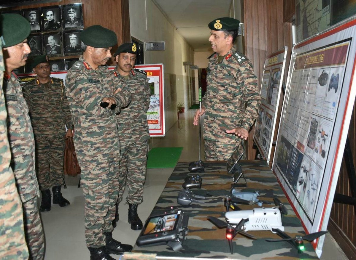 #ForeverReady #YearOfTechAbsorption #ArmyCommander Western Command visited Tibri Military Station and reviewed operational preparedness.He witnessed technology absorption initiatives & exhorted all ranks to train in cutting edge technologies for future warfare #VajraCorps @adgpi