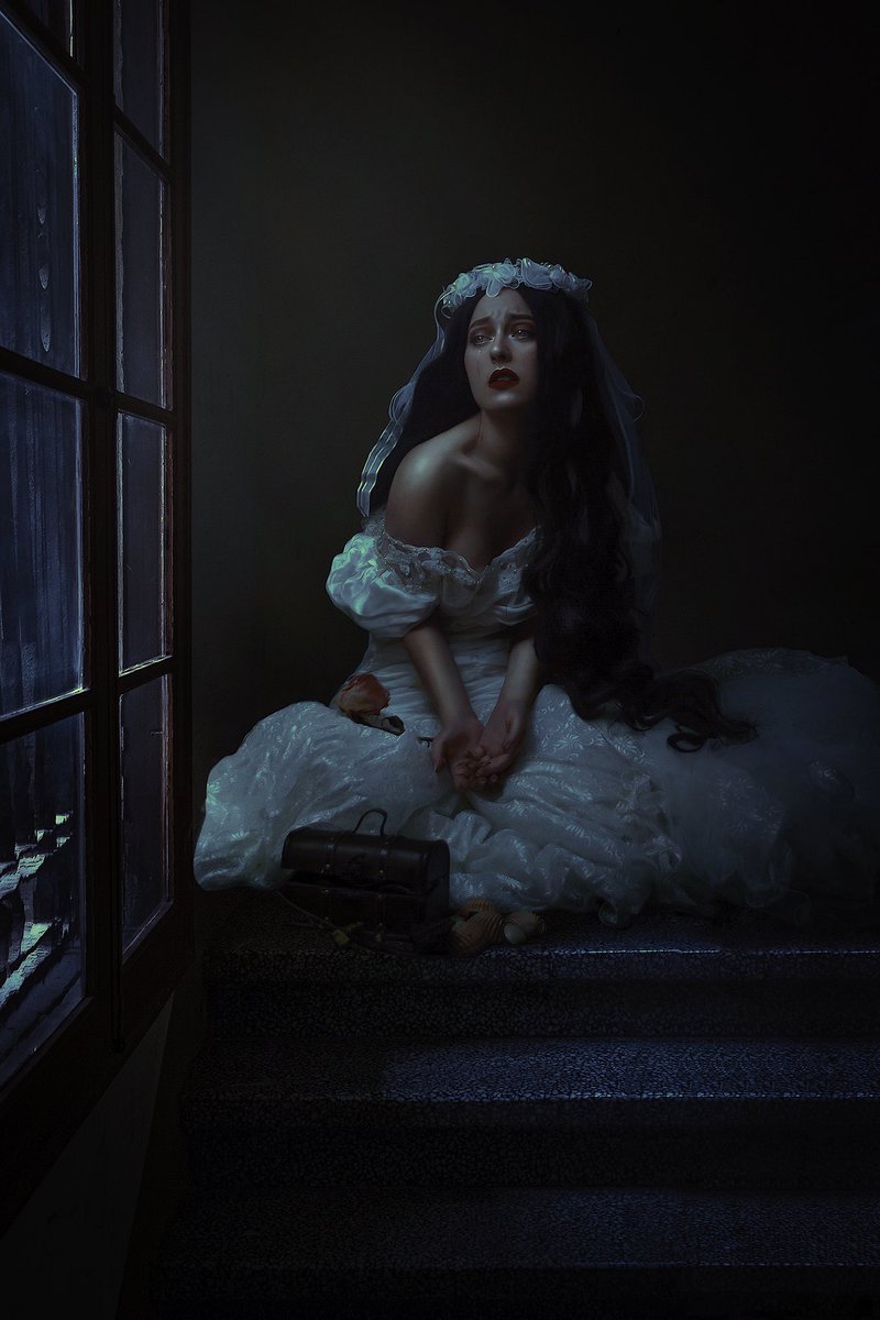 Hazzatumbo's tweet photo. REBAJAS en todas mis prints y en fotomontajes. Este mes está siendo muy duro y necesito dinero. Las comisiones las tengo a 20€ menos, consisten en editarte una foto con los elementos que tú quieras. Cosplay, pictórico, lo que quieras RT PORFA! 🙏 https://t.co/RtoE3NASDV