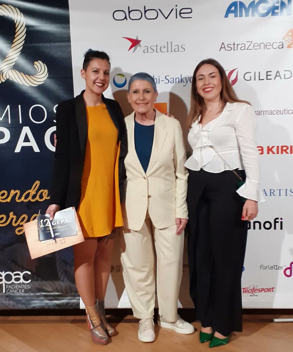 SiporlaVida's tweet photo. Presenciando la gala de los 12 Premios Gepac, donde se presentan proyectos dirigidos a pacientes con cancer.
@GEPAC_ 
@Dess_Ch
#UniendoEsfuerzos
#12premiosgepac
#ProyectosMaravillosos https://t.co/KKAnipEp3x