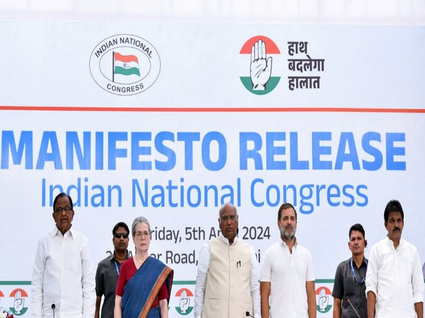 Congress releases list of 40 star campaigners for Uttar Pradesh polls Read @ANI Story | aninews.in/news/national/… #Congress #UttarPradesh #LokSabhaElections2024