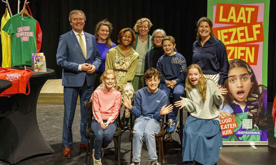 zuid_holland's tweet image. Staatssecretaris Fleur Gräper van @MinOCW bracht deze week een bezoek aan onze cultuurinstellingen. Zuid-Holland staat voor Cultuur voor iedereen, in een divers en gespreid cultuuraanbod, vooral gericht op jongeren. 👉 bit.ly/3xLJ0qM #SEOP