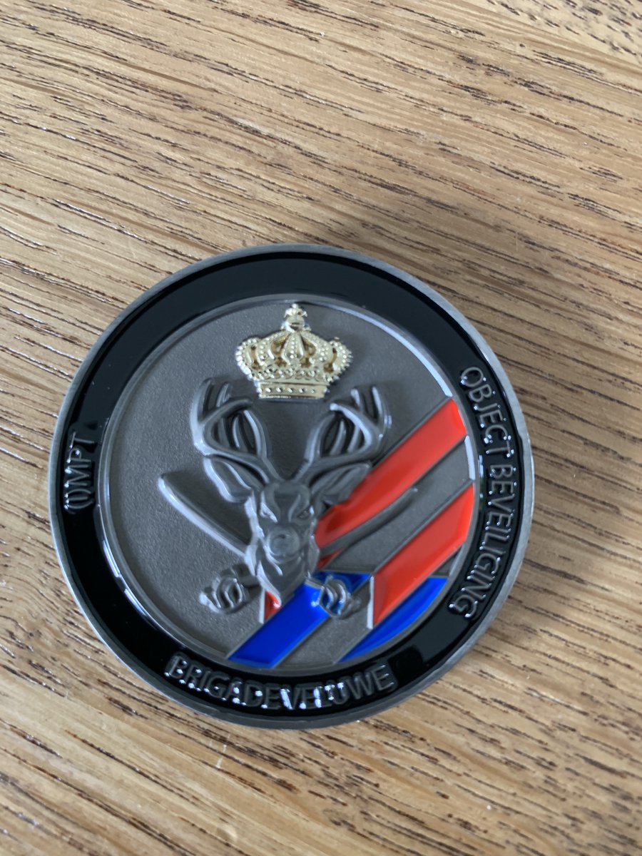 BoaEde_Victor's tweet image. Afgelopen week samen met een collega faunabeheerder/groene BOA van @staatsbosbeheer twee dagdelen voorlichting gegeven aan de @Marechaussee brigade Veluwe en het kader van @11Luchtmobiel over ons groene werkveld. #handhaving #faunabeheer #samenwerking #kennisdelen @GemeenteEde