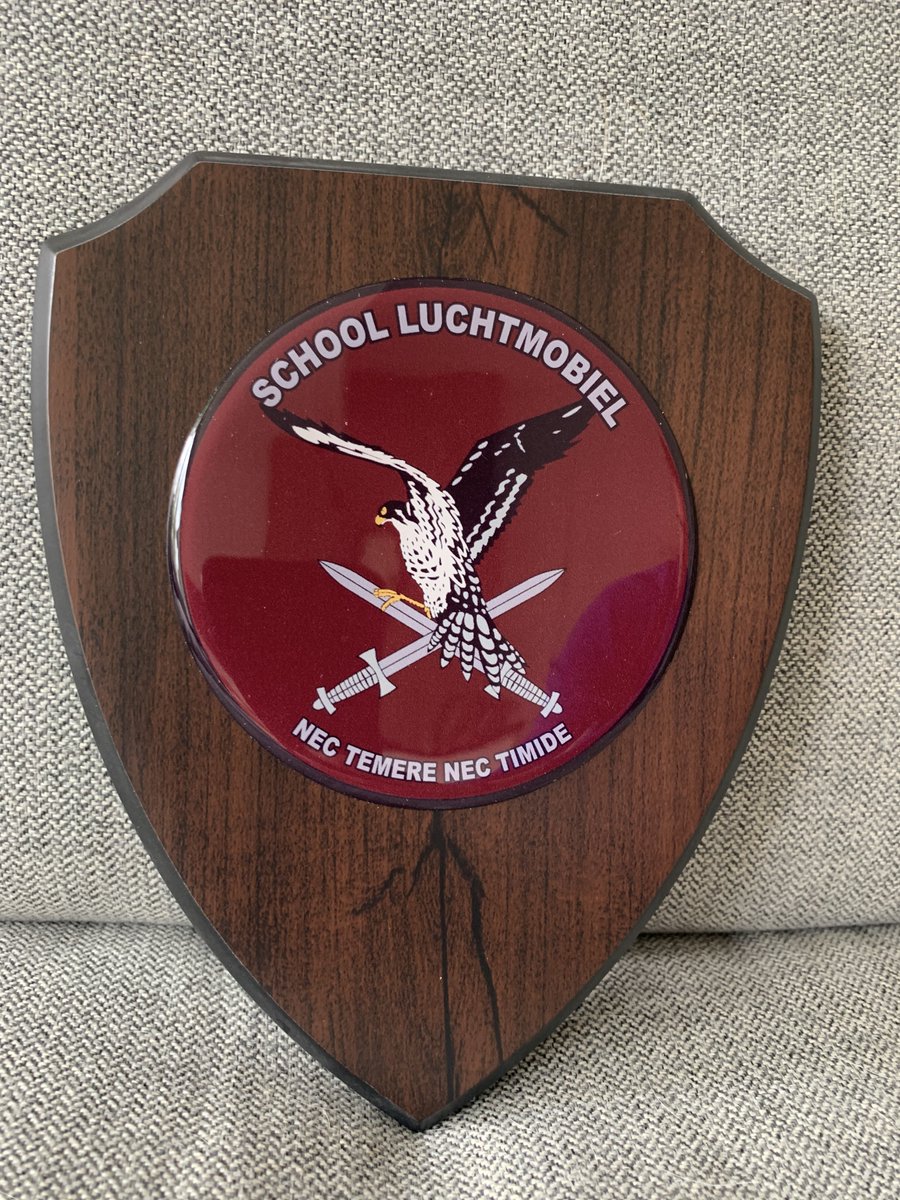 BoaEde_Victor's tweet image. Afgelopen week samen met een collega faunabeheerder/groene BOA van @staatsbosbeheer twee dagdelen voorlichting gegeven aan de @Marechaussee brigade Veluwe en het kader van @11Luchtmobiel over ons groene werkveld. #handhaving #faunabeheer #samenwerking #kennisdelen @GemeenteEde