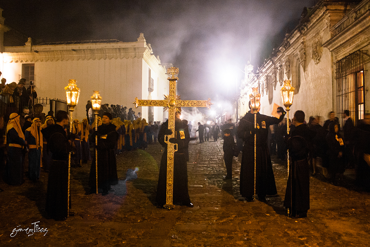 Picture of the day: Holy Week processions in Guatemala 
.
.
.
#Night #StreetPhoto #HolyWeek #Procession #VisitGuatemala #bayareaphotographerz #canon #canonusa #teamcanon #shotoncanon