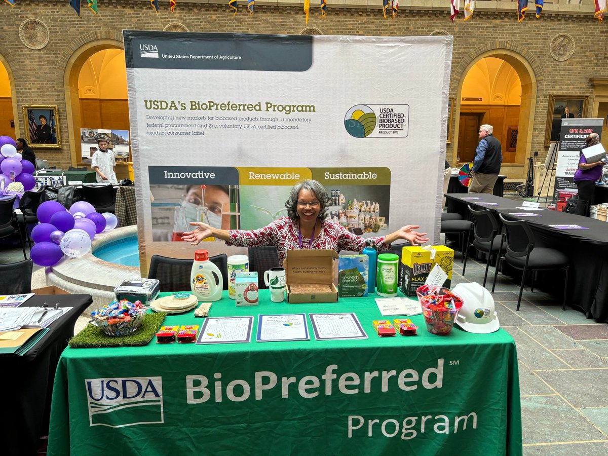 Our very own Vernell Thompson represents the BioPreferred Program at @USDA's Bring a Kid to Work Day exhibit. What better day to remind us to ensure the future for our children is a healthy and vibrant one. We can help. Learn more - biopreferred.gov