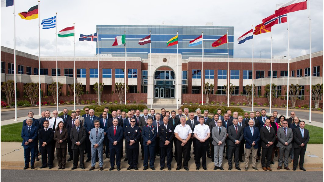 From cloud adoption to digital backbone development, @NATO's Digital Policy Committee helps Alliance to stay ahead of the curve in protecting digital future. More about the recent Committee's meeting at @NATO_SACT on critical digital issues: act.nato.int/article/dpcb-v… #WeAreNATO