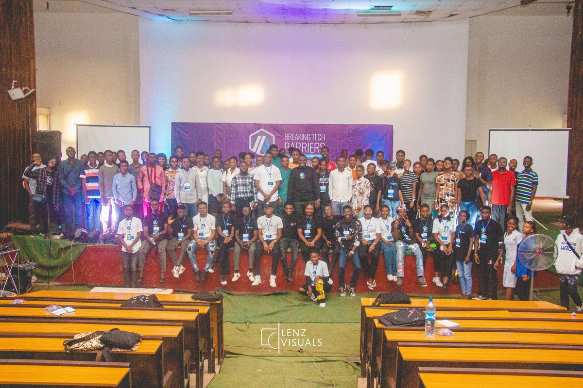 kevin_chibuoyim's tweet photo. 2 weeks ago, on Saturday 13th April, I held the 2nd edition of the @arbitrum #BreakingTechBarriers event at UNEC, Enugu State.

500+ attendees were present at the event and it was a groundbreaking experience 🔥🔥

Lots of impact was made!!

Here’s how it went down ⤵️⤵️

A #Thread https://t.co/BzXI3aOJKs