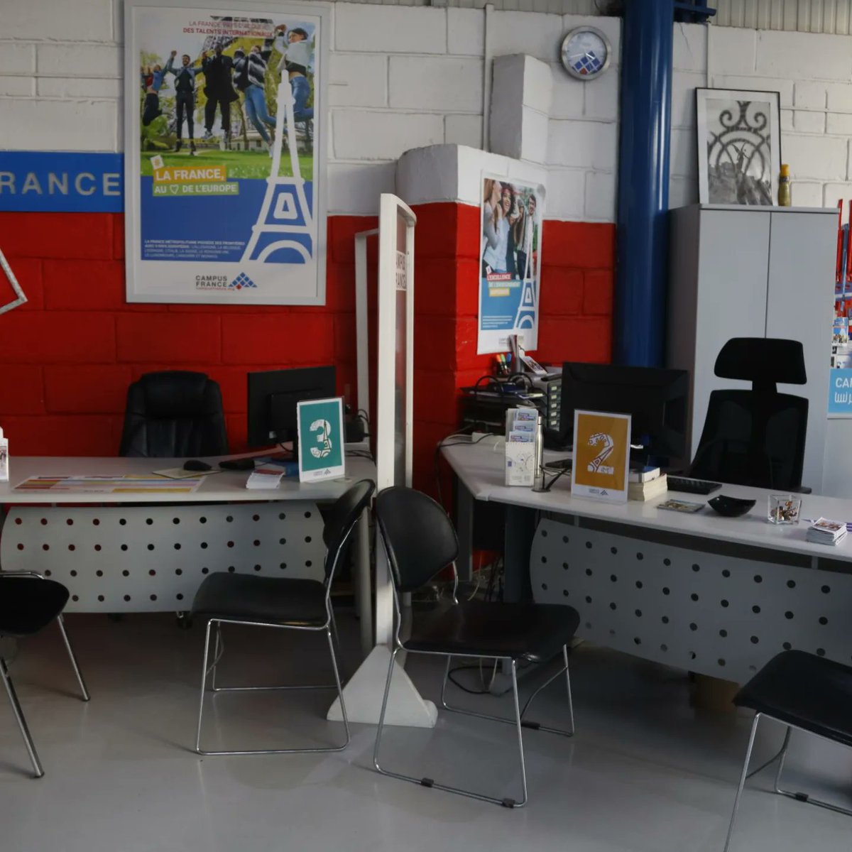 🗣 Horaires d'accueil et d'attention au public dans notre espace à #Oran ✨ L'espace Campus France Oran vous accueille ce mois-ci comme suit : ➡ Du dimanche au mercredi de 9h à 12h et de 13h30 à 16h30 ➡ Les jeudis et samedis de 9h à 12h