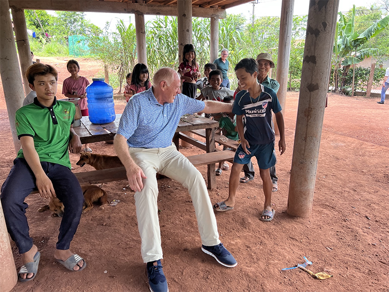 Today is #WorldMalariaDay, and an esteemed @LifeAtPurdue professor is taking a giant leap forward in the fight against drug-resistant strains of the disease in developing countries. Read more about Dr. Phil Low’s efforts: ow.ly/ES1k50RnXtS @PurdueScience @PurdueChemistry