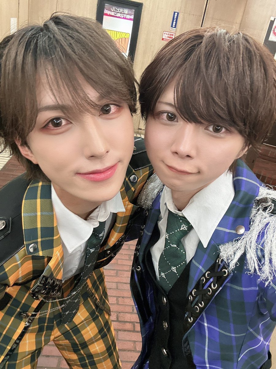 shi_onv's tweet photo. 🧡💜 https://t.co/NSjC5MW8GF