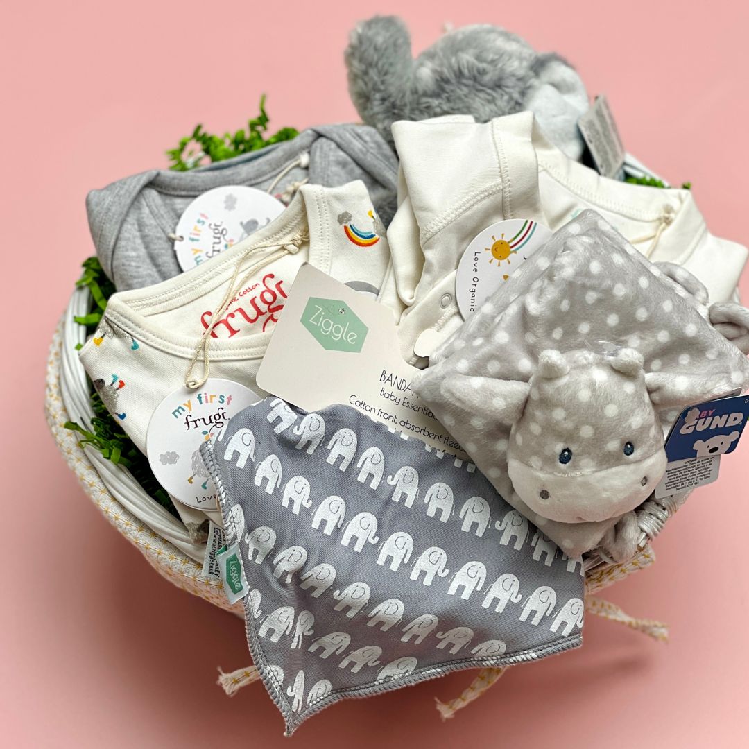 Today's Gift Basket Of The Day is 'Best Baby Gifts Unisex'

ow.ly/JcNQ50QS8p0

Follow & RT to enter #prize draw to #win a Gift Basket. More info via our blog.

#dailydispatch #gifts #competition #giftbasketsrule #babygifts #newbabygifts #giftfornewparents