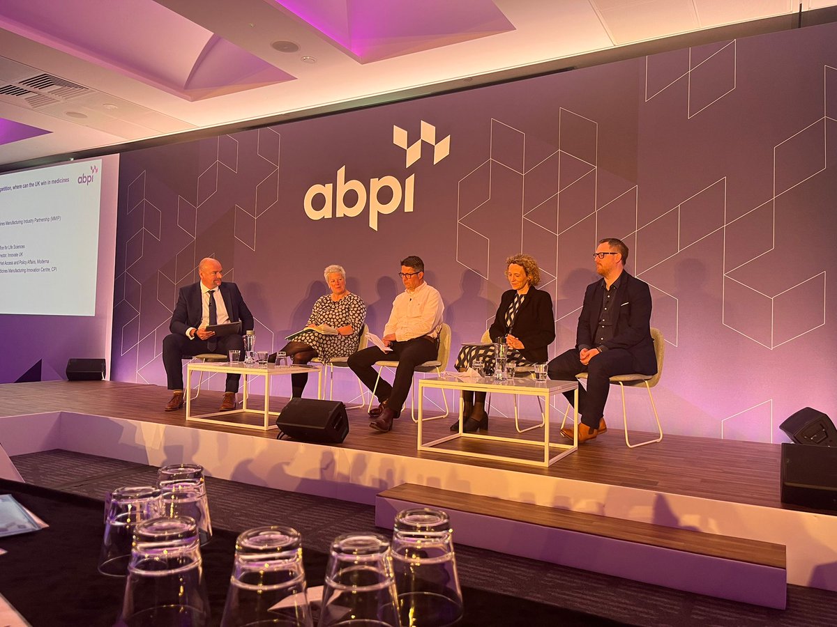 Now we are onto our final panel session of the day, chaired by Bill Dawson, Chair of the MMIP. In an era of global competition, where can the UK win in medicines manufacturing? #ABPIConf24