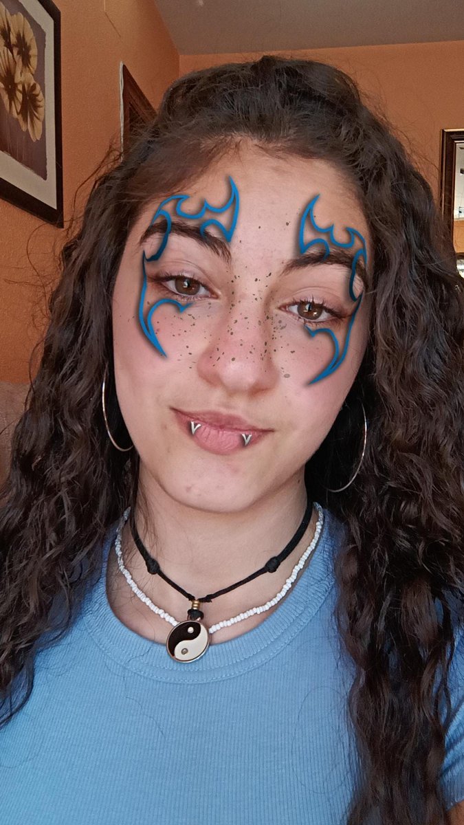 Es una diosa y . Pero es mia