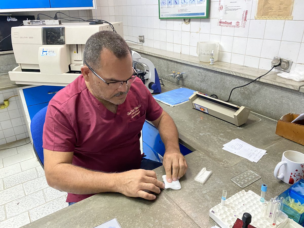 #25Abr | 🇻🇪 El <a href="/ivsslasgarzas/">Hosp. General Regional Dr. Domingo Guzmán Lander</a> , felicita a todos los bioanálistas que hace vida día a día en el nosocomio, atendiendo a todos estos pacientes que requieren un examen de laboratorio, también los donantes que acuden al Banco de Sangre, labor incansable de estos profesionales.