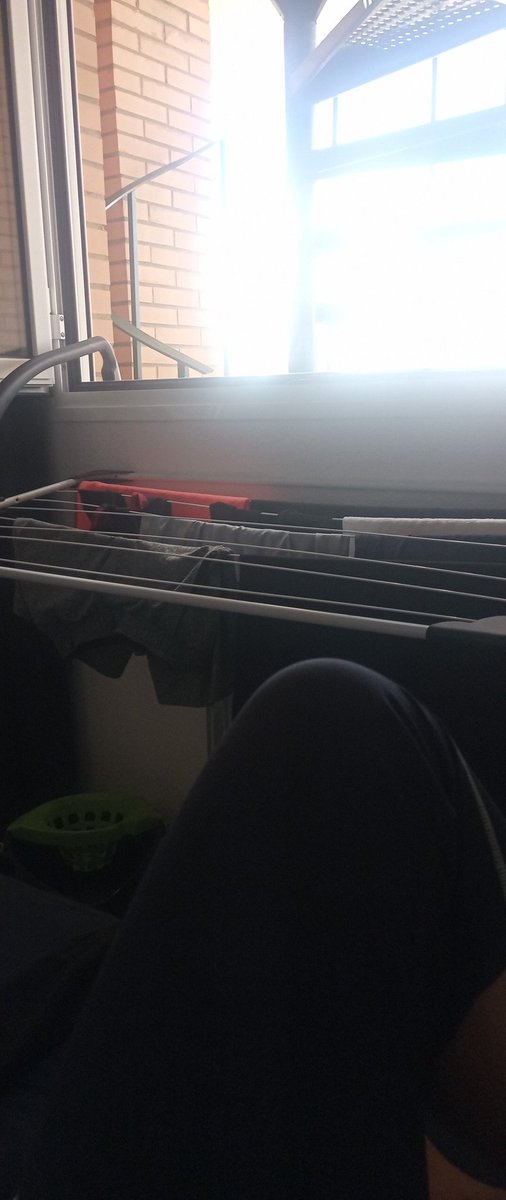 Nivel de poca relación con los compañeros: tiendo en mi habitación.