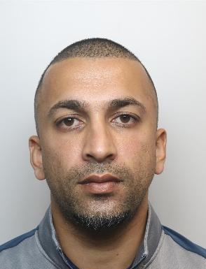 A man who engaged in sexual activity with an underage Barnsley girl and threatened to kill her if she told anyone has been jailed 🔐 🚨 Read this story in full here ➡️ orlo.uk/qk20z