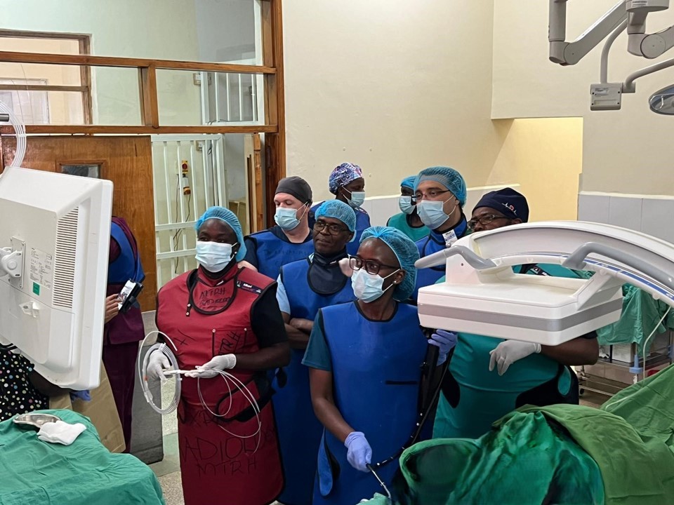 🌍🌟🩺Committed to advancing #MedicalEducation and improving health outcomes in Kenya! The IU #AdvancedEndoscopy team performed 27 #ERCP procedures and trained 5 endoscopists, 3 nurses, and 2 techs during their trip to Eldoret in March. @ampathkenya @MTRHofficial @iumedschool