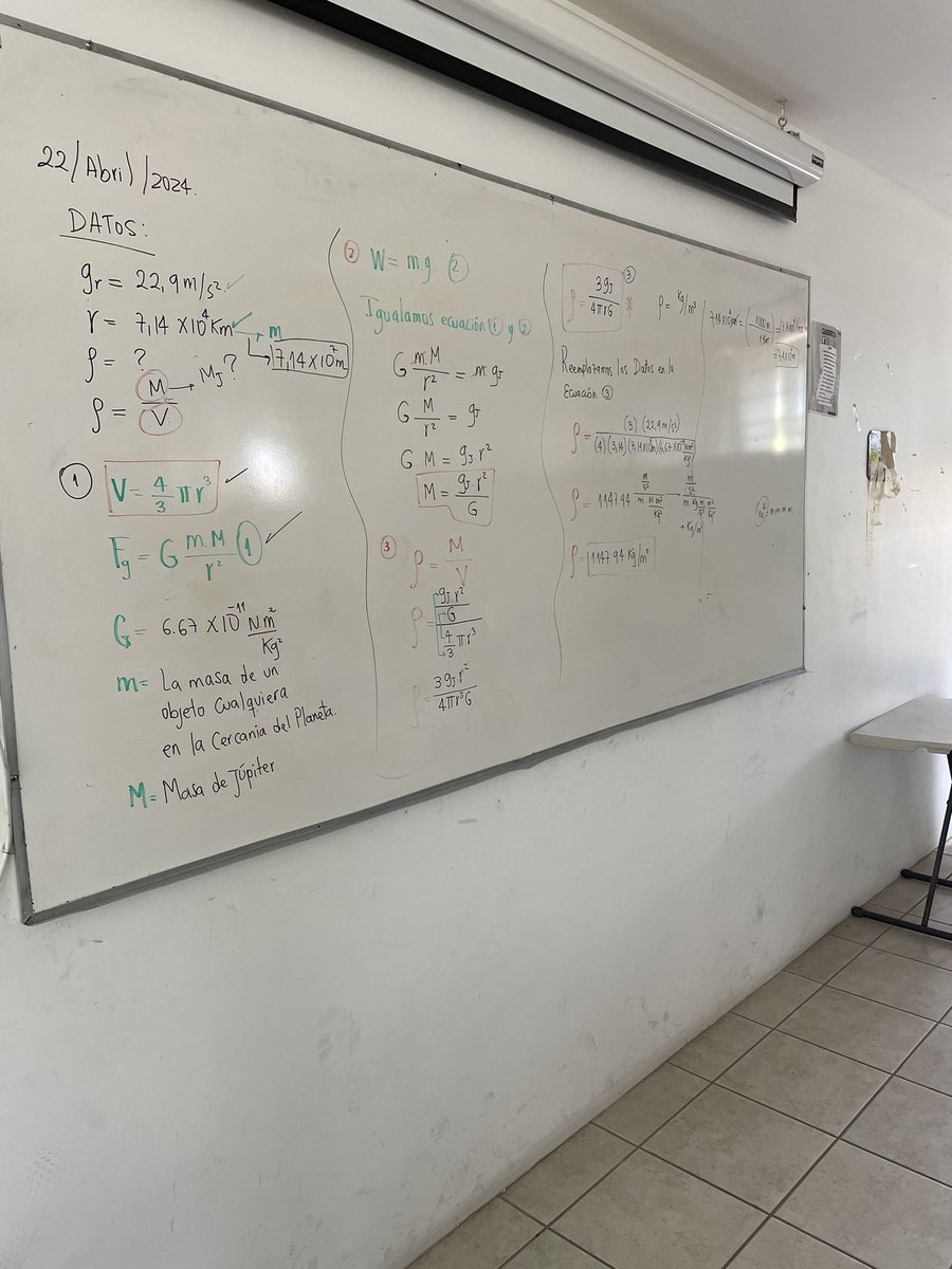 alejita0921's tweet photo. Enseñar es una de mis pasiones 🤩📚📝 me encanta ver como mis estudiantes por medio de experimentos caseros interpretan el tema de principio de pascal y Arquímedes aquí unos pequeños videos 🤩🤩📚🤓 #fisica #EducacionPublica https://t.co/A3CUCpkChE