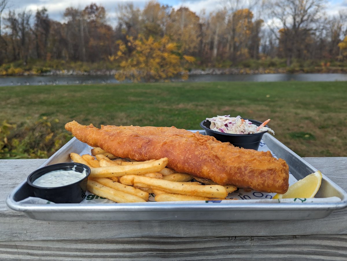 Our Fish Frys are making a splash this Friday during Open Mic Night. Dive into the deliciousness and enjoy the music vibes. See you at the intersection of great food and fantastic tunes! 🐟🎶🍽️ Call or order online! 585-352-4653 loom.ly/0f4TIE0