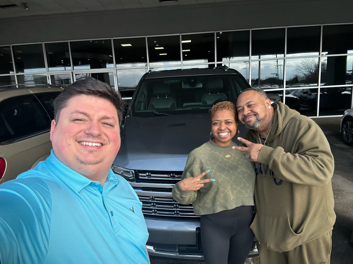 A round of applause for Cody for making another customer's dream come true! Thank you for your dedication and expertise in helping this lovely couple find their perfect match. 🚗👏 🚗😊  #HuffmanHasIt #NewCarFeeling #NewCar