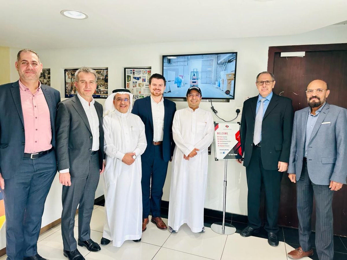 Al-Shams Printing and Packaging elevates capabilities with Heidelberg's latest addition. Read further on buff.ly/3UdYmMq 

#Heidelberg #PrintingInnovation #AlShamsPrinting #CustomerExcellence #PrintTechnology #IndustryLeadership #PrintingSolutions #PackagingInnovation