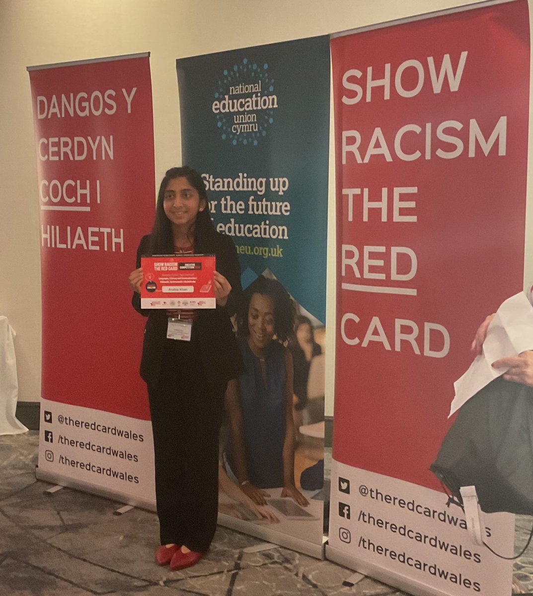 The overall winner for the @thredcardwales Creative competition 2024 was Anabia from @BassalegSchool1. What an absolutely fantastic achievement by Anabia in one of the toughest judging years ever with the caliber of entries.   #ShowRacismtheRedCard #SRtRCComp24