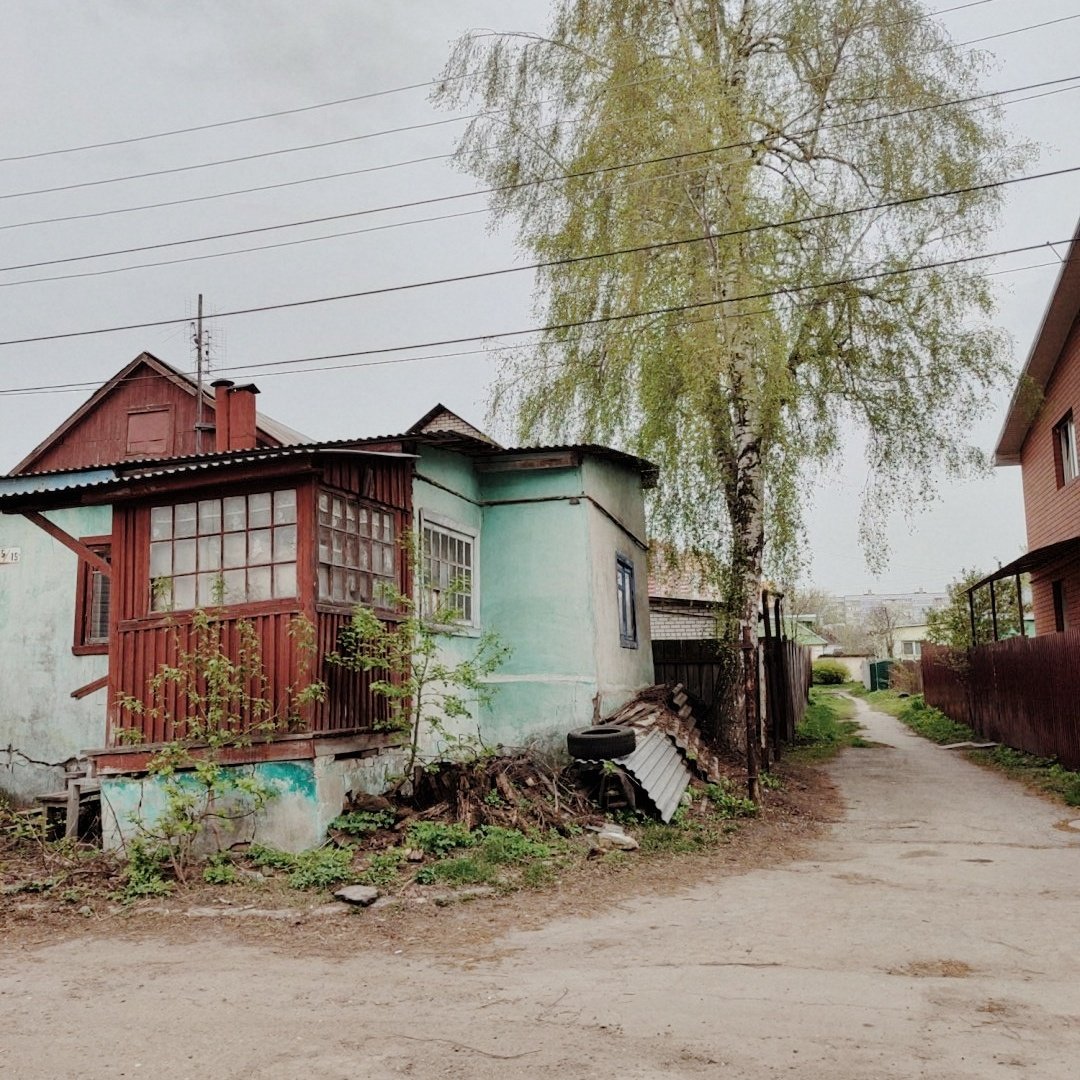 организовала писательский коворкинг на свежем воздухе в центре рязани, плюс координировала генерацию идей для фанфика, плюс составила план текста, плюс наладила производство контента для фандома, и все это в одно лицо!