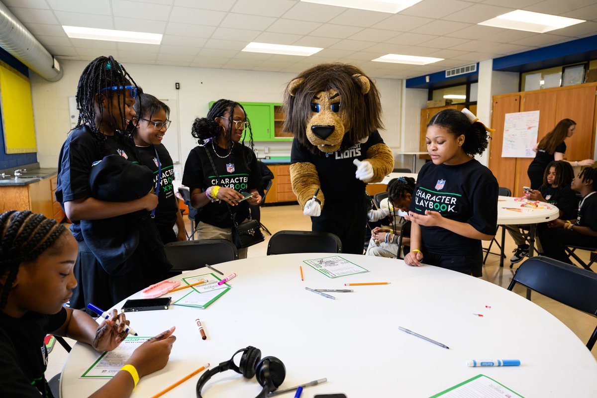 NFL Foundation tweet media