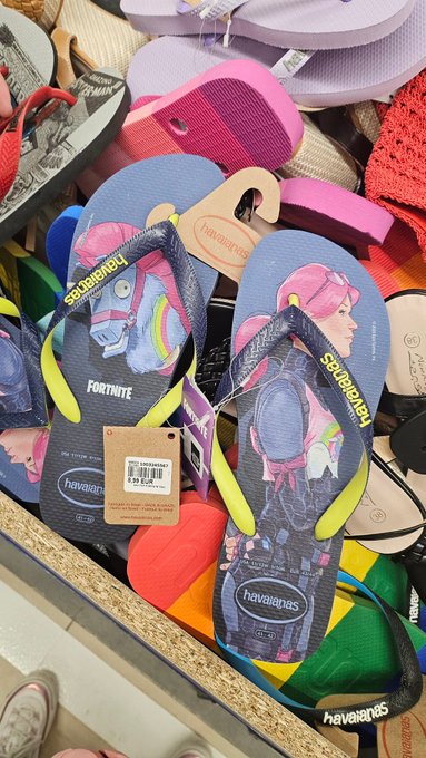 Bon plan claquettes fortnite pas cher &agrave; noz la team !!! https://t.co/EeRr9ENNpE<a href="/tag/femmes"class="tags"><span>#femmes</span></a><a href="/tag/diable"class="tags"><span>#diable</span></a>