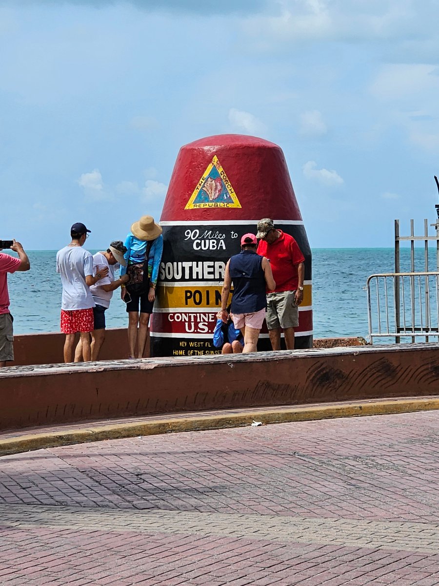 Capture the quintessential Key West moment by lining up for a selfie at the Southernmost Point buoy! 📸 Who else has struck a pose here? Share your favorite snapshots with us! 🌴☀️

#SouthernmostPoint #KeyWestSelfie #IslandMemories #BucketListMoment #KeyWest #SelfieGoals