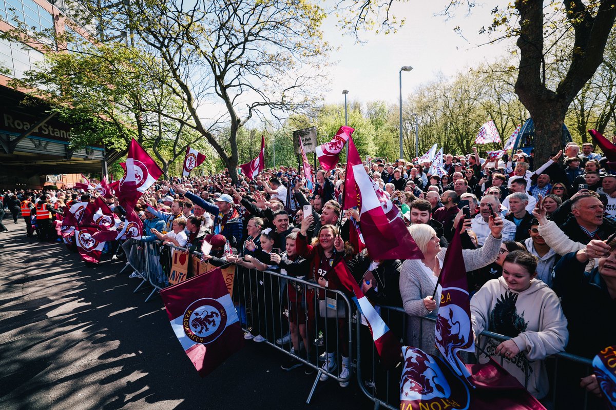 Supporters are once again encouraged to arrive early and welcome the team's arrival at Villa Park on Saturday ahead of ahead of #AVLCHE. 🤝 The team will arrive at approximately 6:30pm before entering through Trinity Road Stand reception, near the William McGregor statue and Fan…