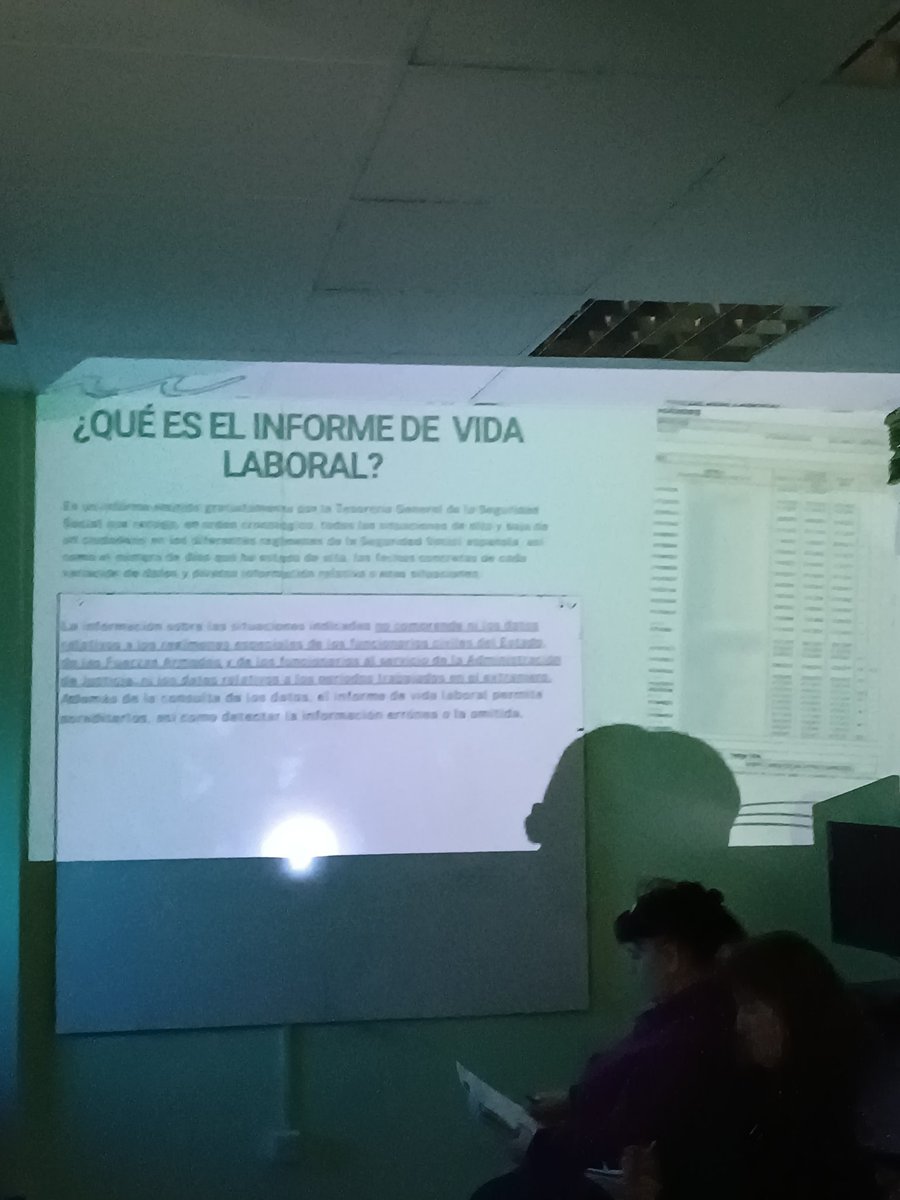 iceas_ong's tweet photo. Taller "Conoce tu vida laboral" con nuestra técnico de empleo 👩🏻‍🏫
Identificar el régimen en el  he estado dada de alta, las categorías laborales, el porcentaje de cotización...son aspectos clave.

#ProyectoEmpleo
#ConBuenPIE 💼
#InformeDeVidaLaboral 📄
#CentroCaracol #Orcasur https://t.co/A4U7kGCC3Q
