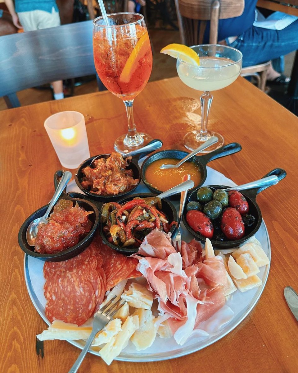 The perfect afternoon pick me up. Join us today to place your order!

📸 Credit/Permission: @dallasites101

#quartinotexas #quartinoatgrandscape #italianrestaurant #dallasfoodies #exploregrandscape #afternoonpickmeup #italiandelights