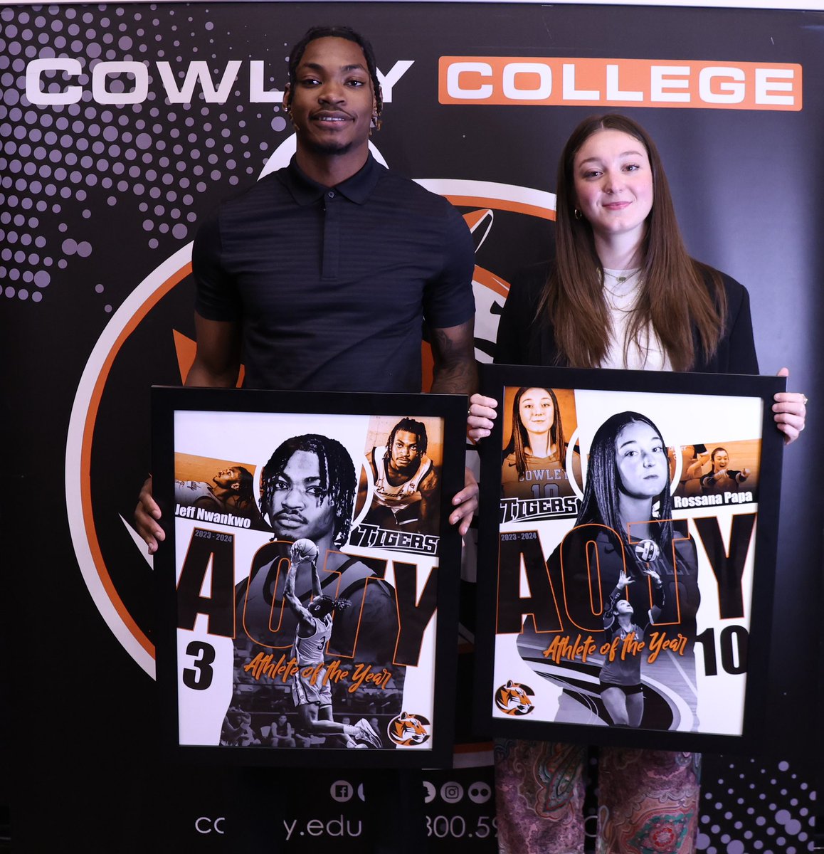 Tiger basketball player Jeff Nwankwo and Lady Tiger volleyball player Rossana Papa were named Cowley College’s Male and Female Athletes of the Year. @KJCCCmedia @CowleySportsNET @CowleyCollege @Cowleyvball @CowleyHoops