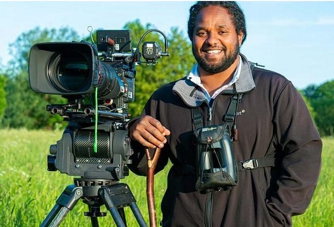 The OU and BBC are teaming up for 'Hamza's Hidden Wild Isles' on BBC One and iPlayer, where wildlife cameraman Hamza Yassin explores UK wildlife. OU's Dr. Yoseph Araya and Dr. Philip Wheeler contribute as Academic Consultants, offering expert insight. ow.ly/qqnV50Rn2WI