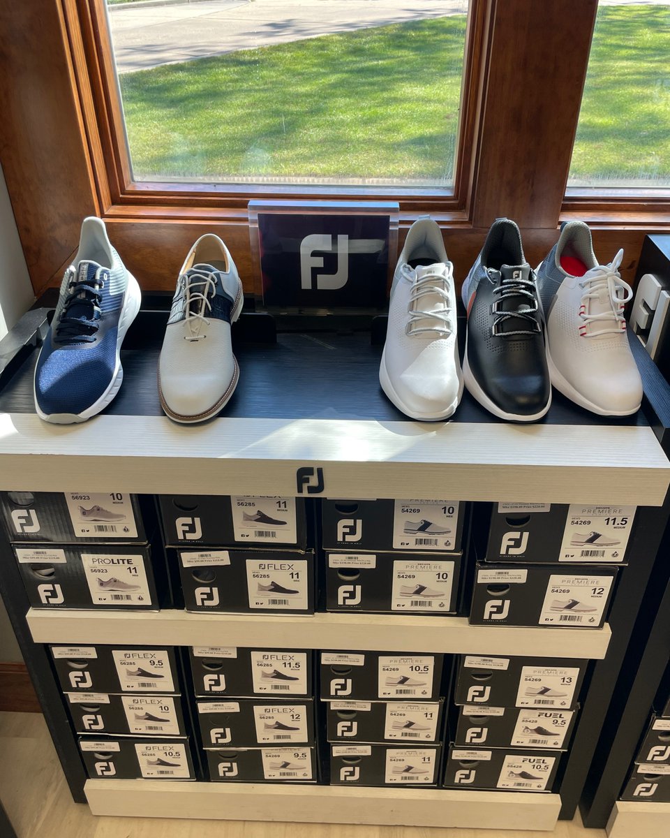 omgolfcourse's tweet photo. In need of new golf shoes? The pro shops got you covered with tons of foot joy shoes! 👟⛳️
#footjoy #omgcourse #golfshoes https://t.co/b0L7L32udD