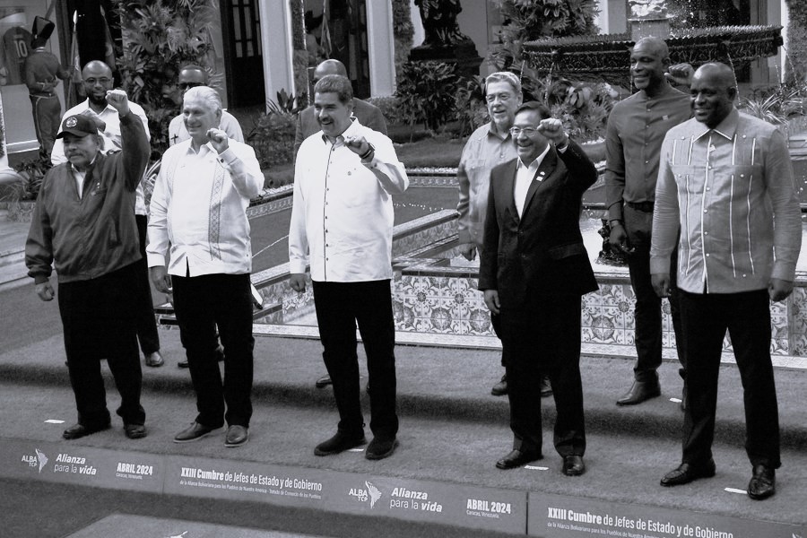 🇻🇪 #Venezuela | 🚨ENCUENTRO DE TIRANOS EN CARACAS🚨 Daniel Ortega, Miguel Díaz-Canel y Luis Arce, violadores de derechos humanos y miembros de la ‘Alianza Bolivariana de los Pueblos de América’, se reunieron con Nicolás Maduro, capo del Cartel de los Soles.
