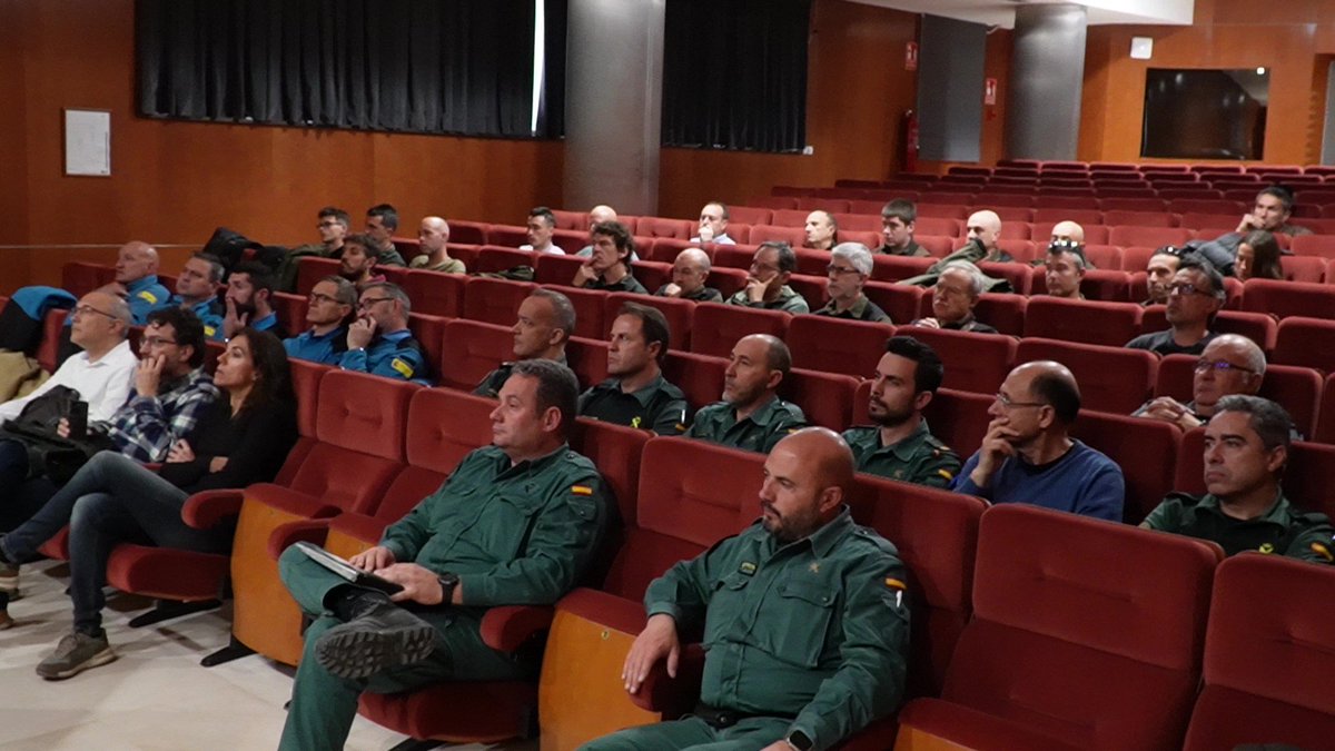 ✅Hoy nos hemos desplazado hasta Teruel para hablar sobre especies exóticas invasoras acuáticas junto al @GobAragon y a Caasa-Tecnología del Agua. 👩‍💻Una charla informativa dirigida a los agentes medioambientales de la zona, personal del Seprona y asociaciones de pescadores.