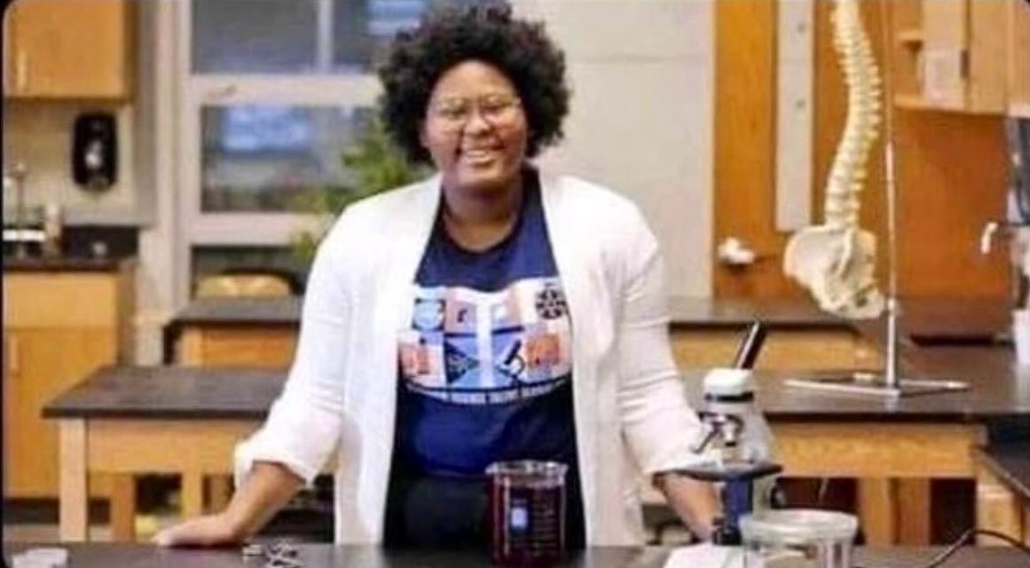 This is Dasia Taylor. 
She invented a new type of suture that changes colour to show if a wound is infected. 
She won the state science fair, became a finalist in a national competition and now has her sights set on a patent. 
She was 17 years old. (2019)
This is what a