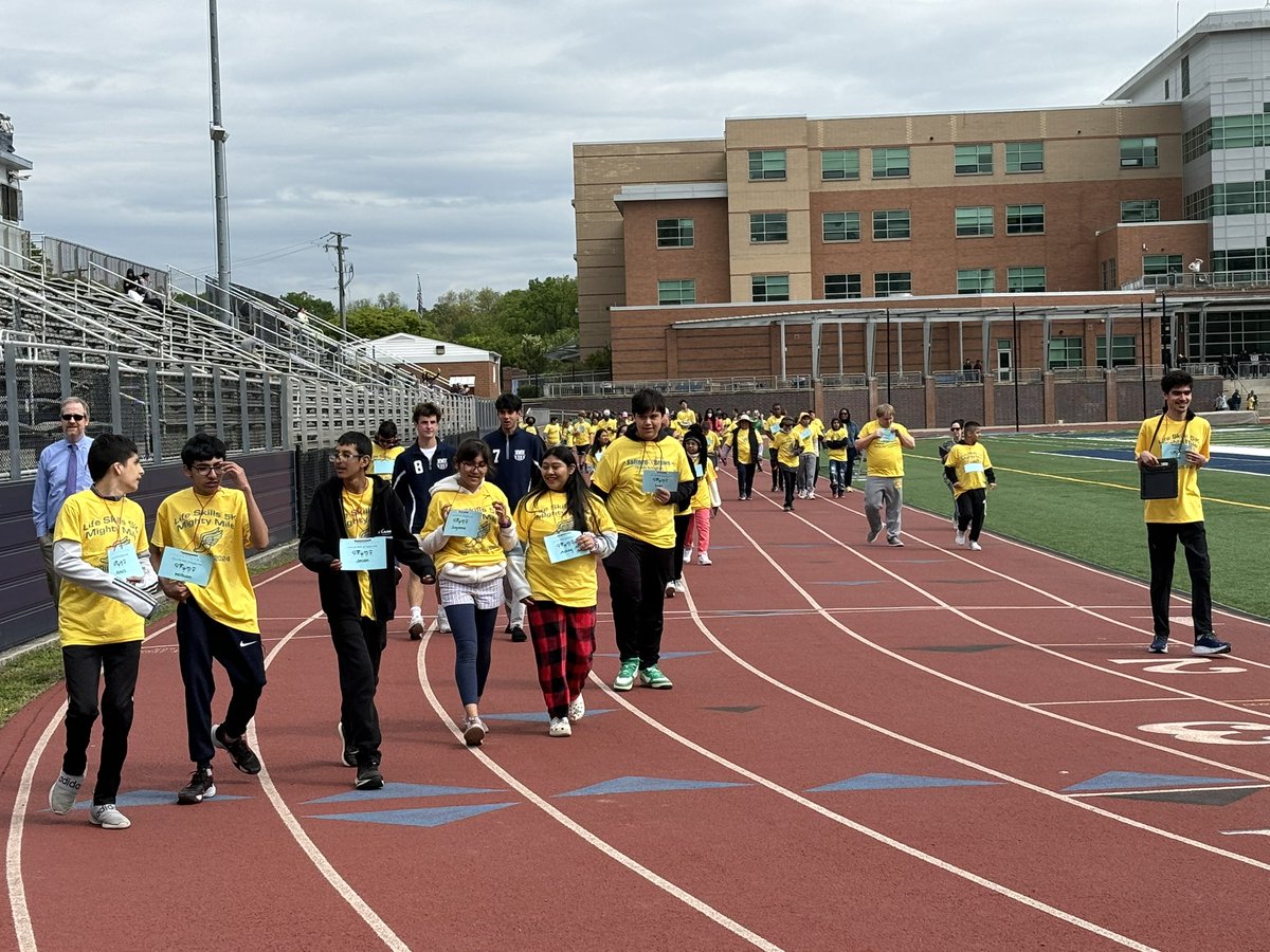 WLHSAthletics's tweet photo. It’s the Mighty Mile 2024! https://t.co/E5QUohdntN