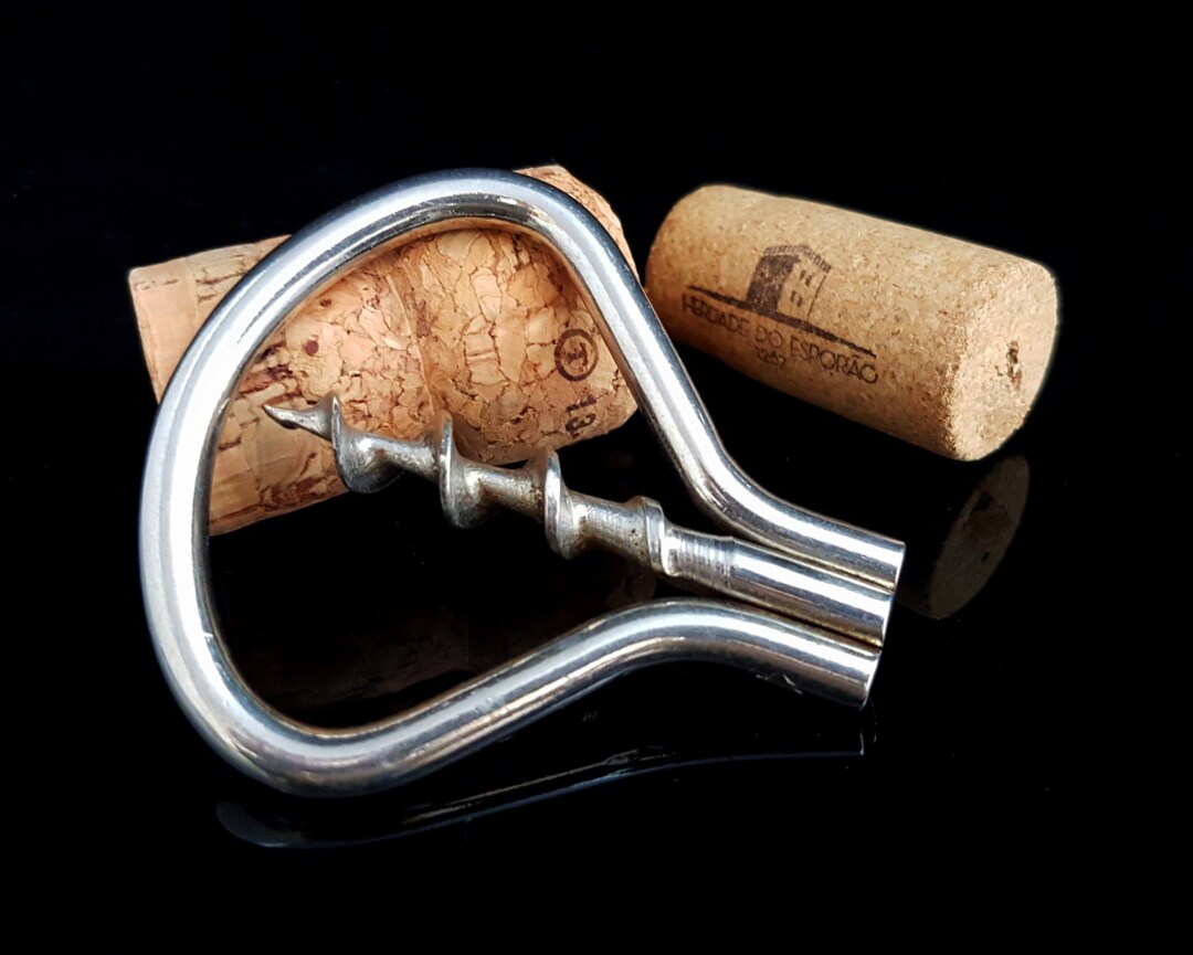 Small Foldable Wine Opener - Corkscrew Bottle Opener by ArmoireAncienne dlvr.it/T60fLt #vintagebarware #luxuryhome #vintagegifts