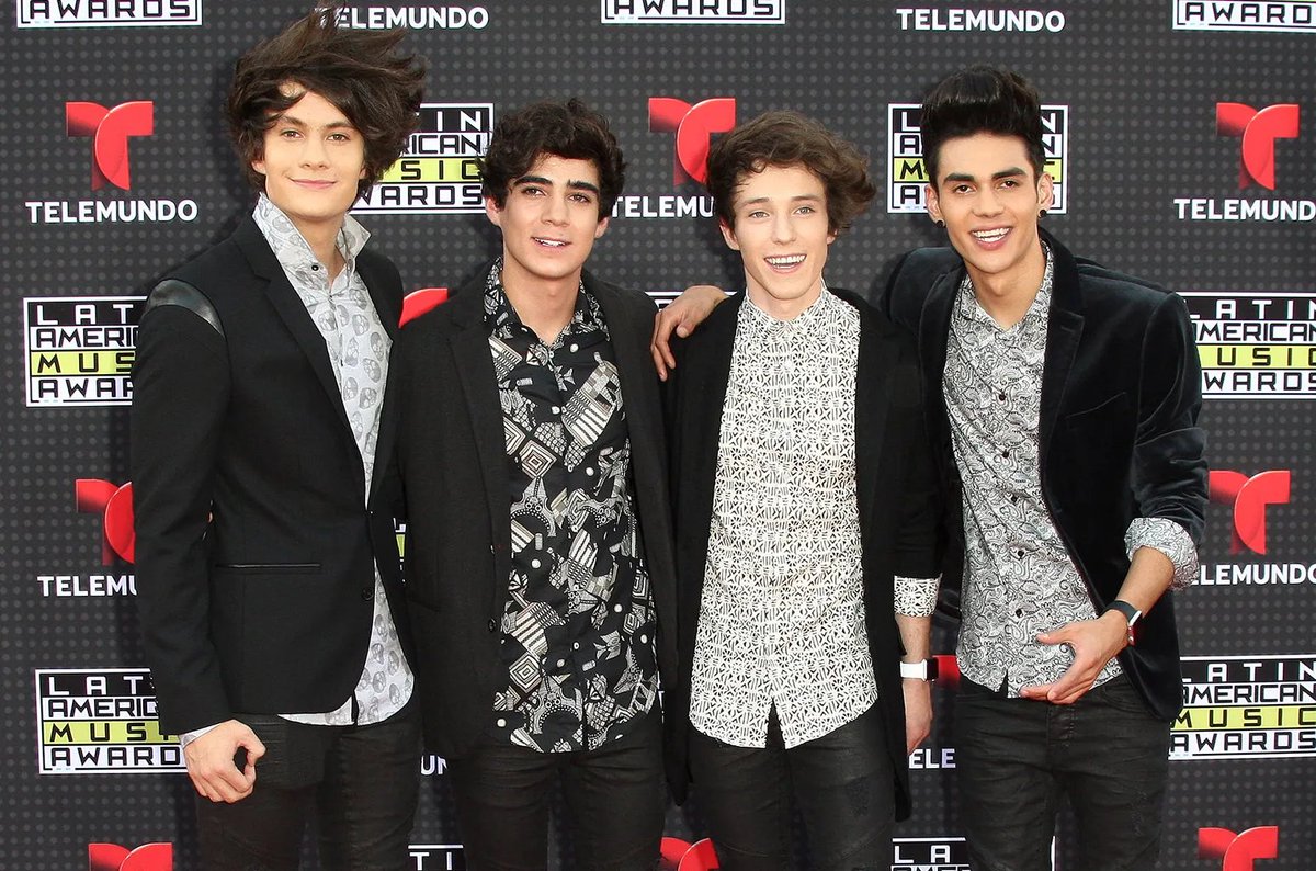 porktendencia's tweet photo. "CNCO" y "CD9":
Por quienes discuten sobre cuál es la boyband latina más exitosa. https://t.co/xG6mLhVGax