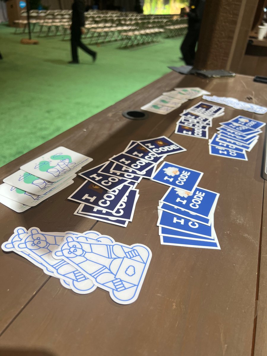 I just dropped off some stickers at the @SalesforceDevs booth. Get some before they disappear and here about the developer experience. 🤓