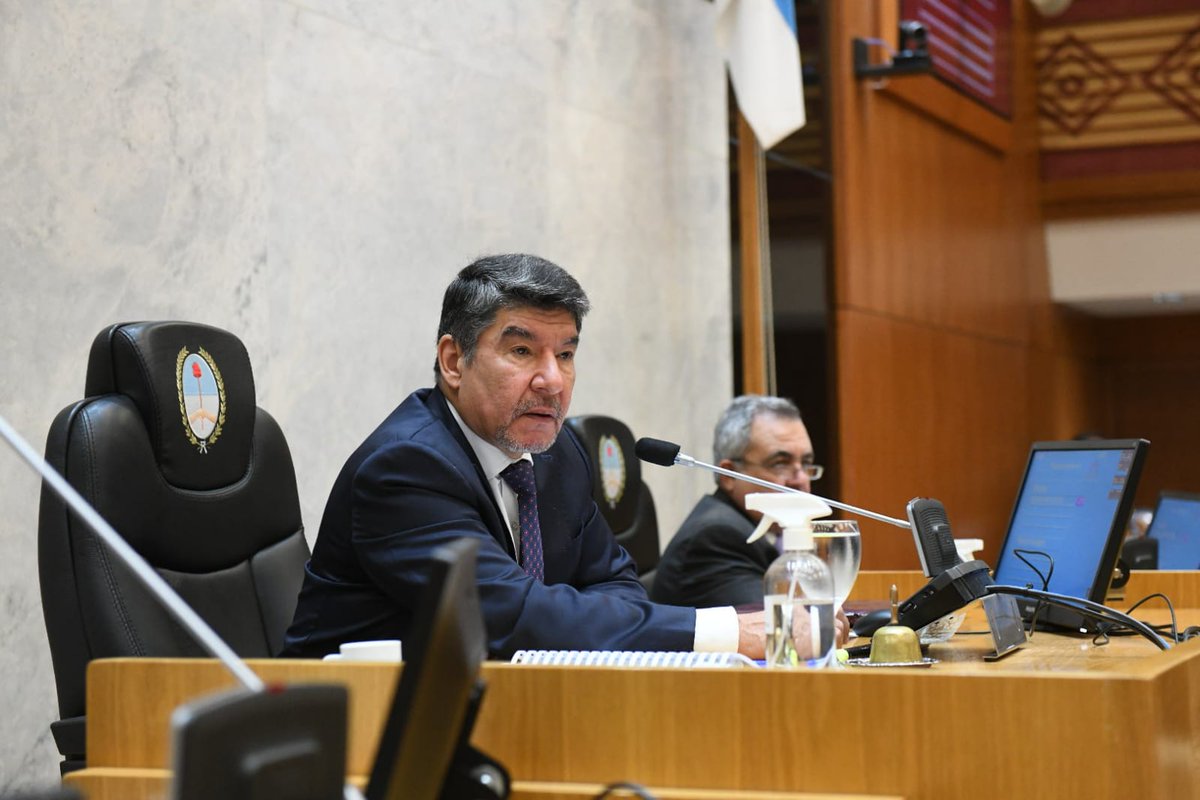 Ley "Jubilatoria" que prohíbe  la contratación de personal jubilado o con beneficio previsional en el Estado, también una Ley de marco para la actividad productiva de biocombustibles, y resoluciones para declarar de interés la jornada regional de turismo próximamente en la pcia.