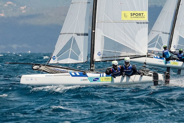 Het Nacra17 duo Lucas Claeyssens &amp; Eline Verstraelen gaan als 3e de medalrace in tijdens de Last Chance Regatta (FOW). 
Ook de 2 andere WWSV Nacra17 -teams hebben zich geplaatst voor deze medalrace 💪

#sportvlaanderen #icoats #magicmarine #zeilen #sailtoparis #nacra17 
📷SE