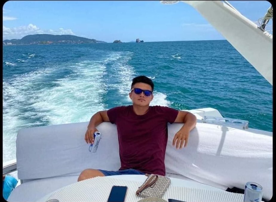 De mayate pero en yate