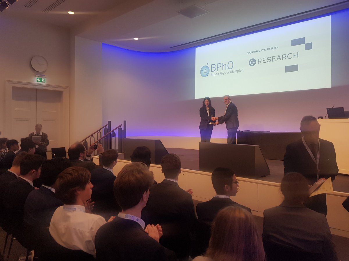 Awards were presented for 12 of the BPhO annual physics competitions at the annual awards, sponsored by @GRESEARCHjobs. Event hosted at the @royalsociety.