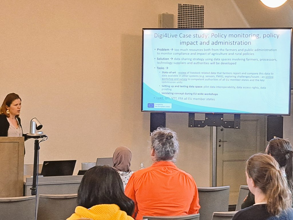 How to use data and digital tools for livestock tracking &amp; tracing? @AnnaStygar  <a href="/mpastell/">Matti Pastell</a> and I presented a snapshot of <a href="/Digi4Live/">Digi4Live</a> project in an interactive session at the Precision Livestock Farming workshop in Helsinki. #PLF #NJF