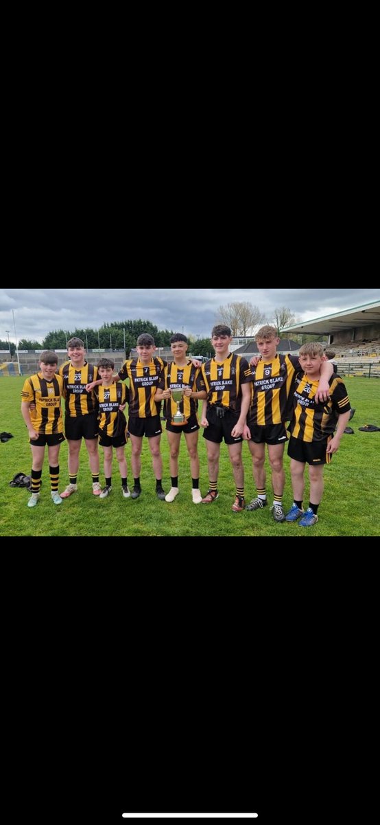 🏆🎉 Comhghairdeas to our Derrylin O'Connells players today, Daire donegan, Larry Donne, Shay Prior, Ryan mcbrien, Oisin Darcy, Cillan Mc Manus , Fearghal Owens & Evan Prior you all have truly done the Derrylin O'Connells club so proud today 🇮🇪🏐🏆 Enjoy your celebrations boys