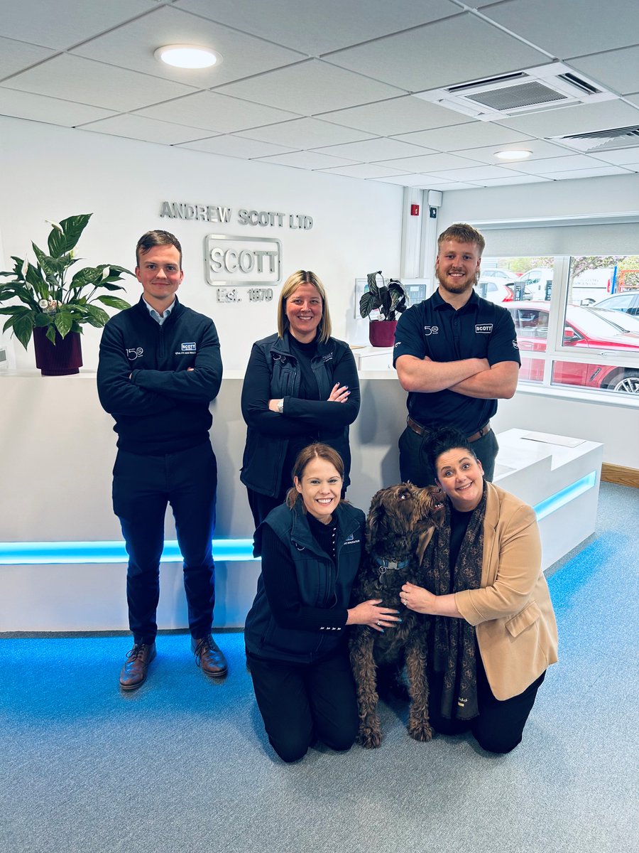 We’re promoting our approach to mental health & well-being at work by welcoming a visit from the lovely Hugo at Scott House today🐶

#DogTherapy